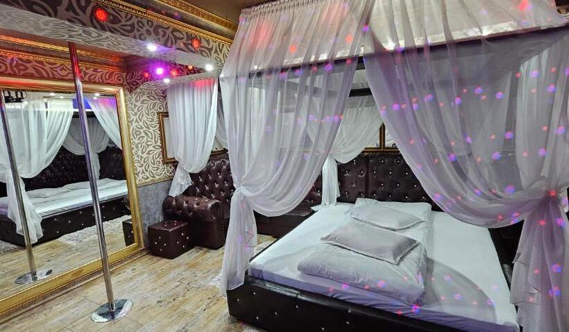 디럭스 룸, Boutique Mikaela