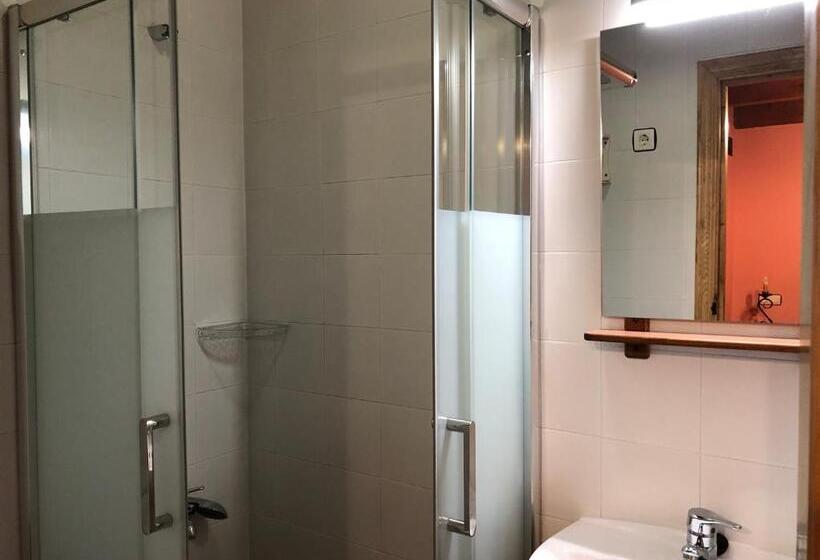 스탠다드 트리플 룸, Rural El Lagar De Las Médulas