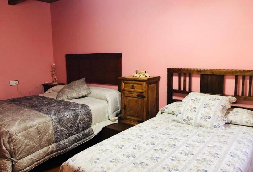 스탠다드 트리플 룸, Rural El Lagar De Las Médulas