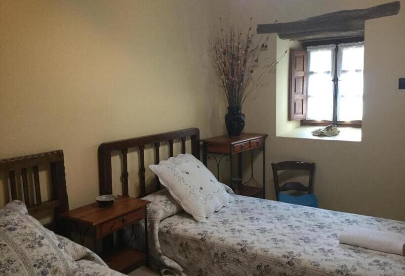 스탠다드 트리플 룸, Rural El Lagar De Las Médulas