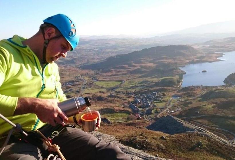 침실 3개 주택, Bryn Elltyd Eco House