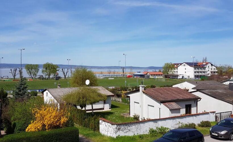 Номер Стандарт, Gästehaus Lokalaugenschein