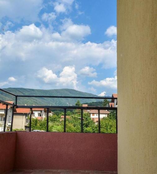 Standard Triple Room with Terrace, Guest House Joji