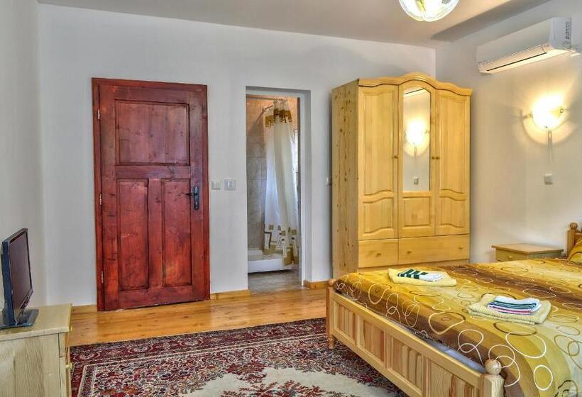 آپارتمان 1 خوابه با تراس, Guest House Joji