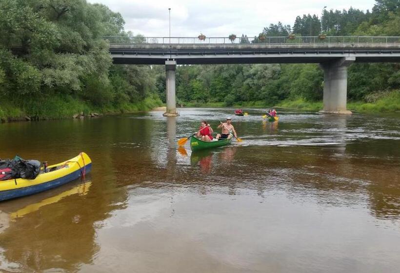 اتاق استاندارد, Pie Pētera