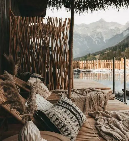 デラックスルーム, Jufenalm Boho Hotel & Restaurant