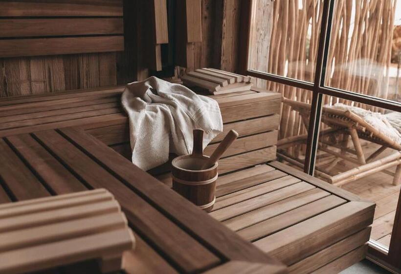 جناح مزود بتراس, Jufenalm Boho Hotel & Restaurant