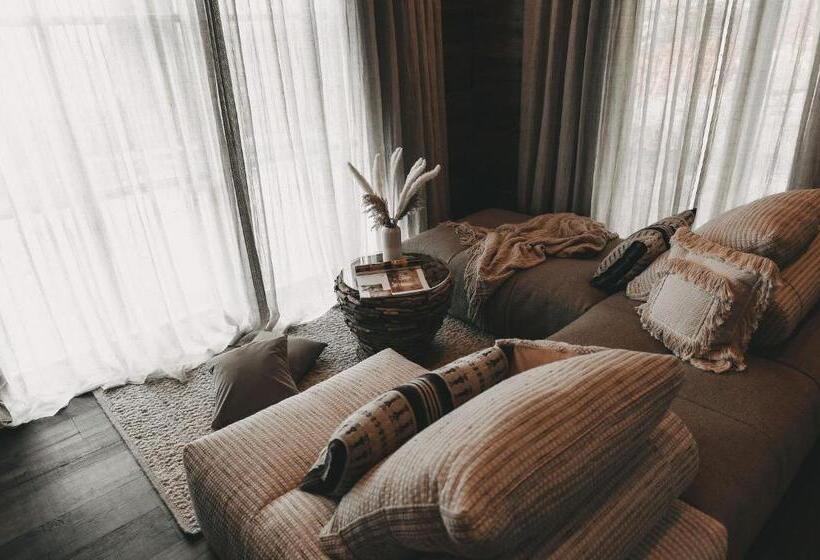 جناح مزود بتراس, Jufenalm Boho Hotel & Restaurant