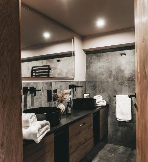 جناح جونيور, Jufenalm Boho Hotel & Restaurant