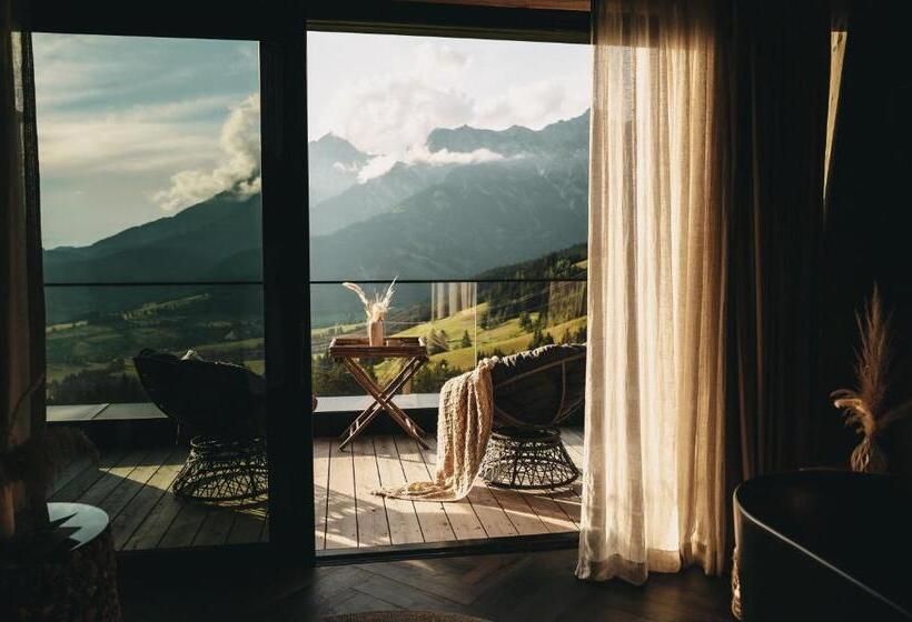 Полулюкс, Jufenalm Boho Hotel & Restaurant