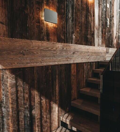 جناح جونيور مزوَّد بتراس, Jufenalm Boho Hotel & Restaurant