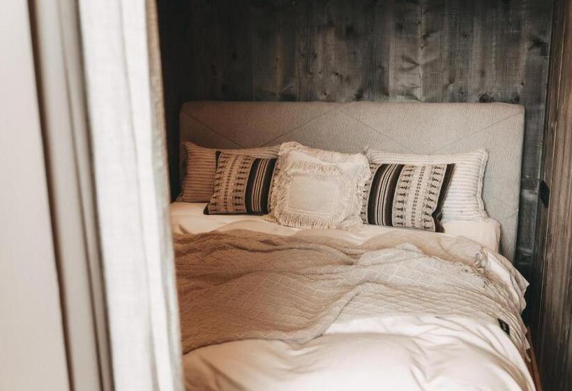 جناح, Jufenalm Boho Hotel & Restaurant