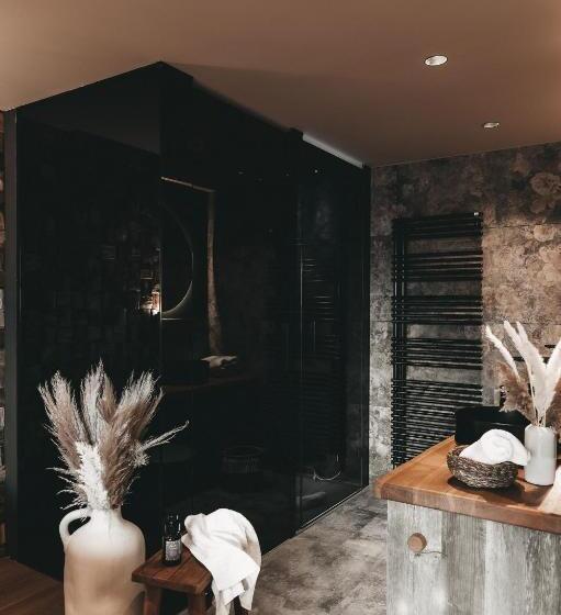 جناح, Jufenalm Boho Hotel & Restaurant