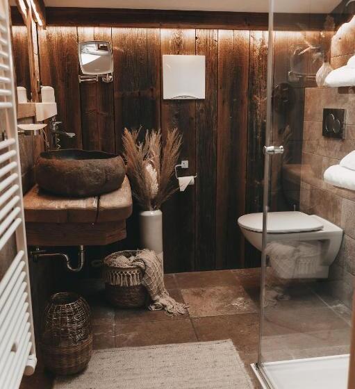 غرفة ديلوكس مزودة بشرفة, Jufenalm Boho Hotel & Restaurant