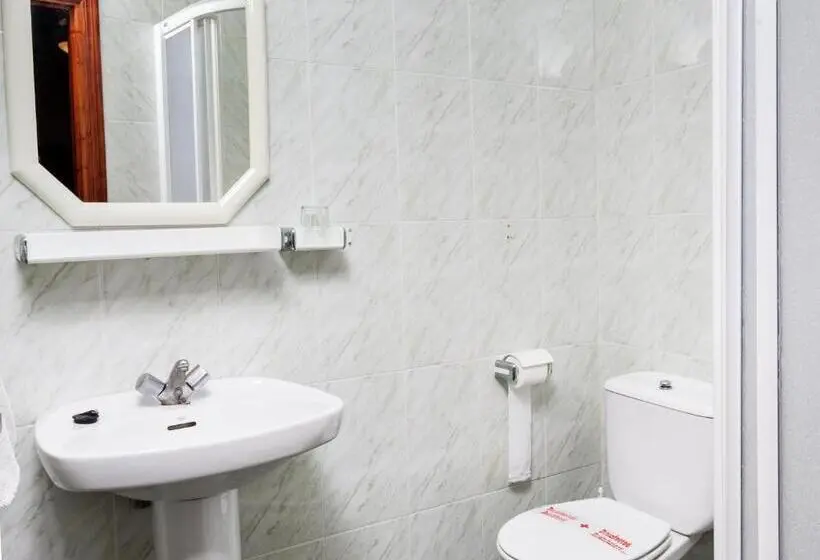 Chambre Triple Standard, Hostal Sol Y Mar
