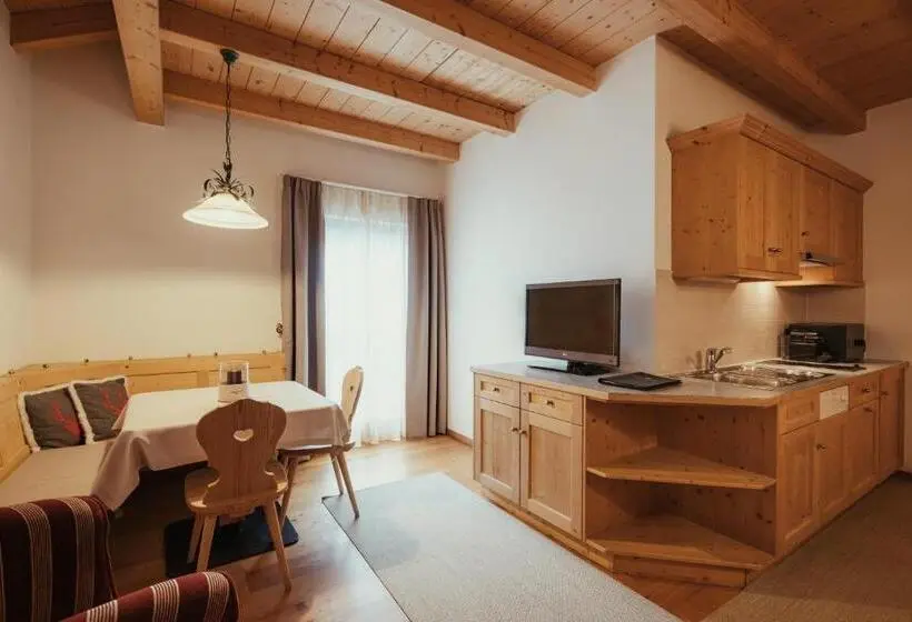 Huoneisto 1 Makuuhuone, Villa Flora Mountain Lodges