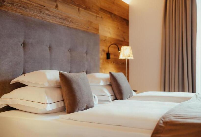 Апартаменты 1 Спальня с Видом, Villa Flora Mountain Lodges