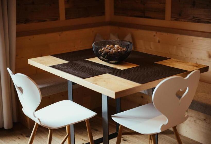 דירת חדר, Villa Flora Mountain Lodges