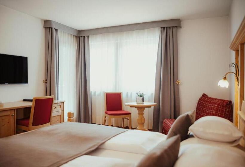 חדר סופריור לשלושה, Villa Flora Mountain Lodges