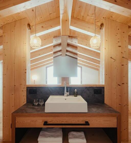 דירת חדר, Villa Flora Mountain Lodges