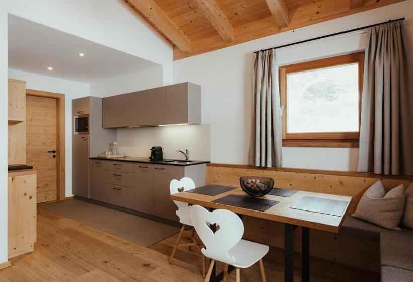 דירת חדר, Villa Flora Mountain Lodges