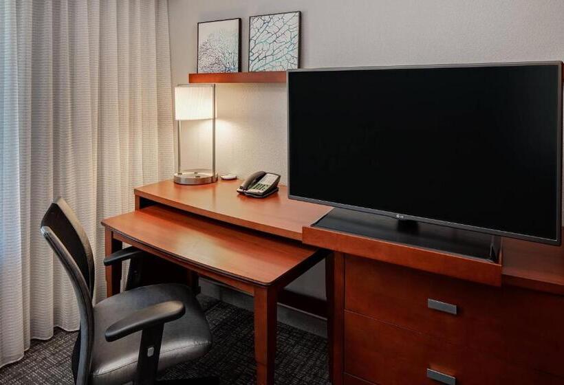 חדר סטנדרט עם מיטת קינג, Courtyard By Marriott Ann Arbor