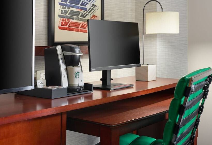 חדר סטנדרט שתי מיטות זוגיות, Courtyard Arlington Crystal City/reagan National Airport