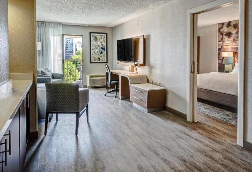 اتاق استاندارد با تخت بزرگ, Courtyard By Marriott Nashville Vanderbilt West End