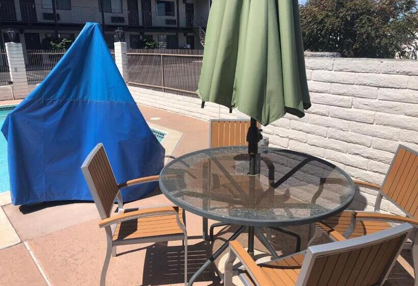 غرفة قياسية لذوى الاحتياجات الخاصة, Cozy Inn