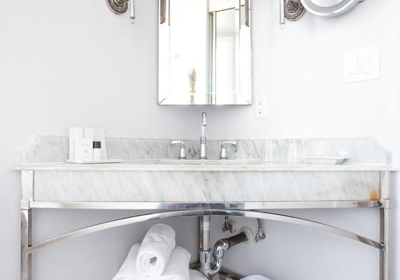 غرفة ديلوكس, The Culver