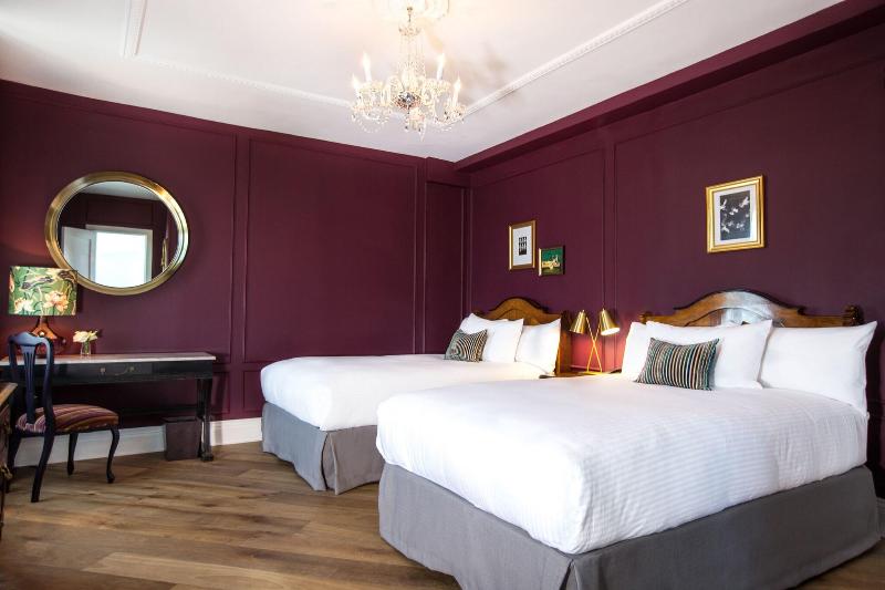 غرفة كلاسيكية, The Culver