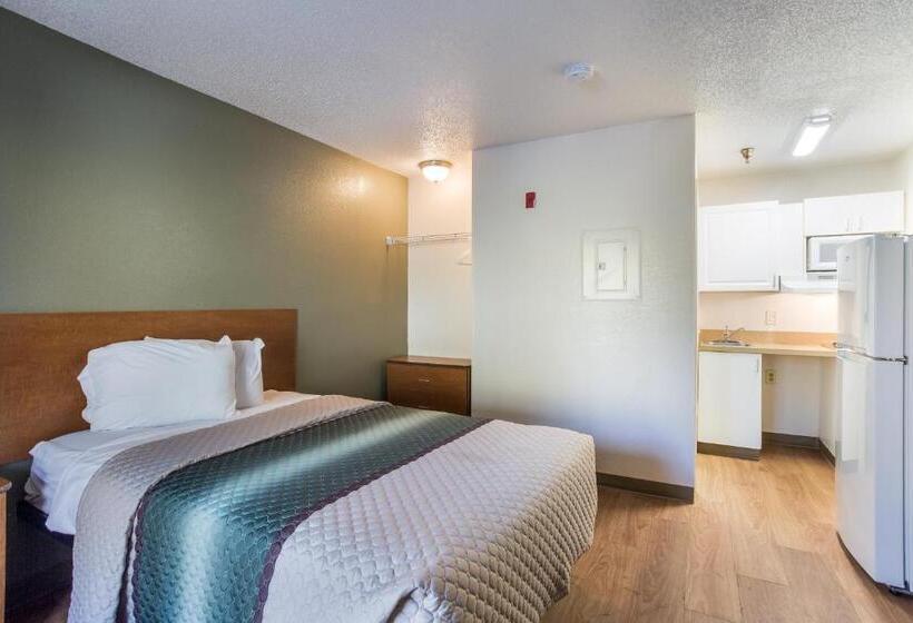 スタンダードスタジオ, Hometowne Studios Nashville  Airport/ Briley Pkwy