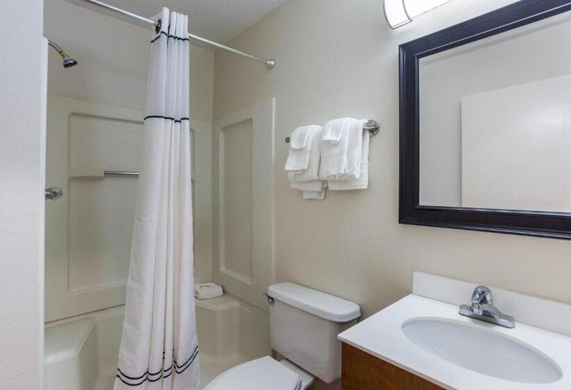 ダブルベッドのスタンダードスタジオ, Hometowne Studios Nashville  Airport/ Briley Pkwy