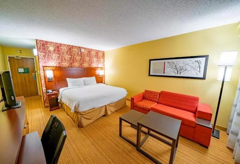 キングサイズベッドのスイートルーム, Iowa Inn Bettendorf Quad Cities