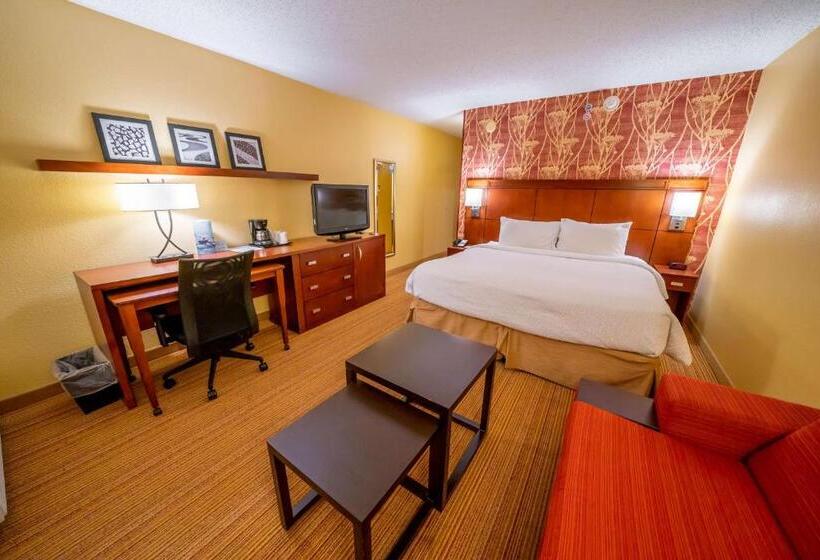 이그제큐티브 룸 킹사이즈 침대, Iowa Inn Bettendorf Quad Cities