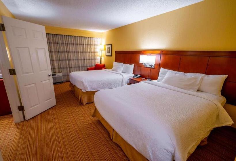장애인을 위한 스탠다드 룸, Iowa Inn Bettendorf Quad Cities