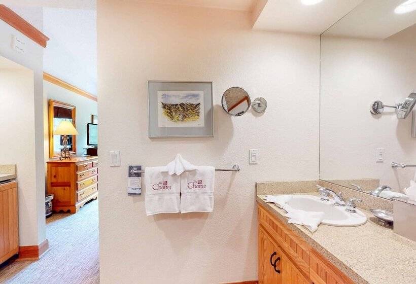 스탠다드 룸 킹사이즈 침대, The Charter At Beaver Creek F425