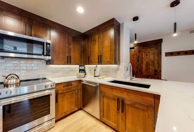 침실 1개 아파트, The Charter At Beaver Creek F425