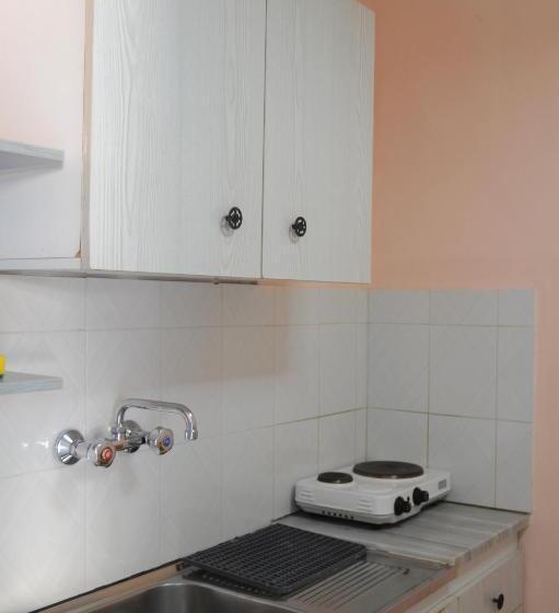 スタンダードスタジオ, Bella Vista