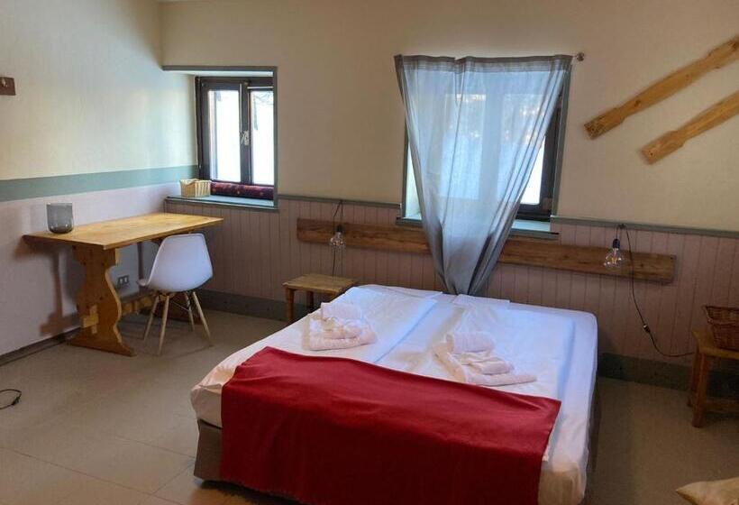 四人标准间, Chalet Capannina