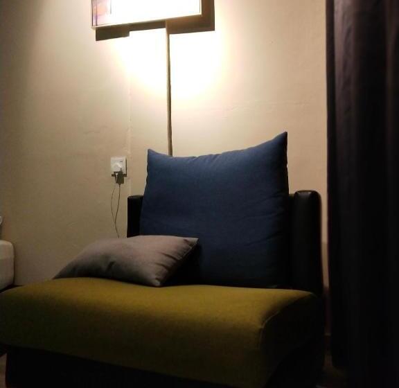 חדר אקזקיוטיב, Beds In Garden Hostel Sdn Bhd