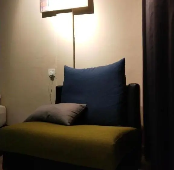 エクゼクティブルーム, Beds In Garden Hostel