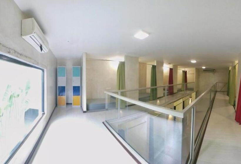 בונגלו סטנדרט עם נוף לגינה, Beds In Garden Hostel Sdn Bhd