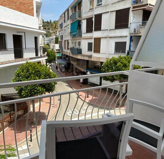 غرفة قياسية, L'illa