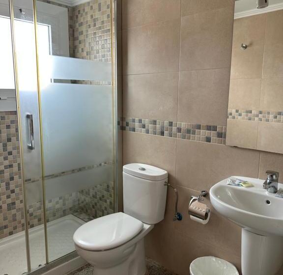 Quarto Estandar Individual, L'illa