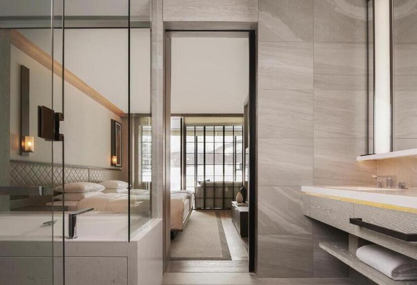 سوییت با چشم‌انداز کوه, Park Hyatt Niseko Hanazono