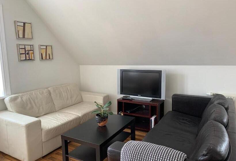 اتاق استاندارد سه تخته با سرویس بهداشتی مشترک, Managisting Guesthouse