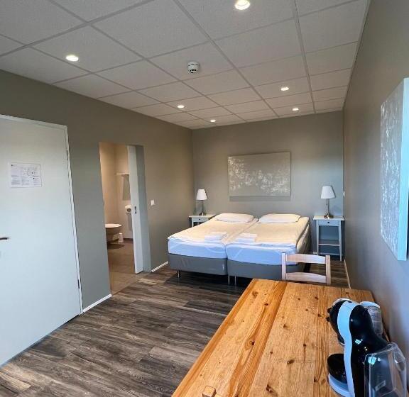 اتاق استاندارد, Við Hafið Guesthouse