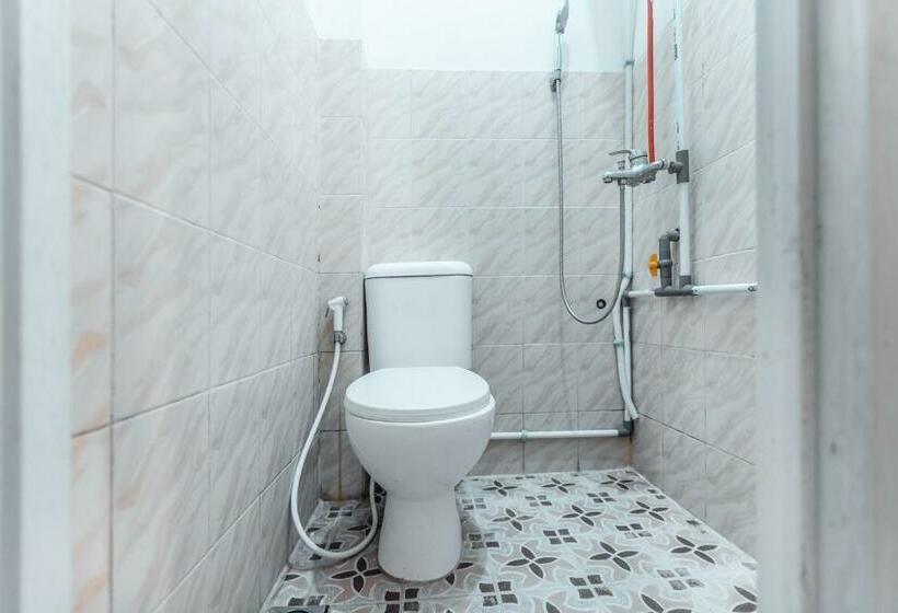 Quarto Economy Individual, Oyo 1744 Midys
