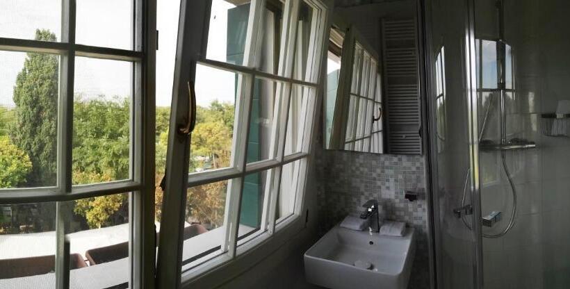 اتاق سوپریور با تخت بزرگ, Junior Suites Venezia